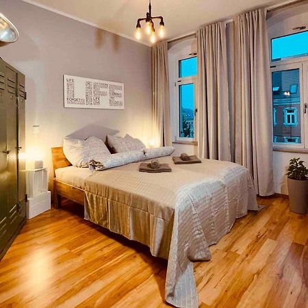 Edle Ferienwohnung - Industrial Style Drezda Kültér fotó