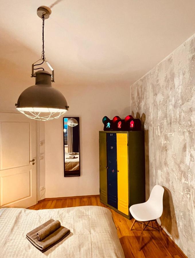 Edle Ferienwohnung - Industrial Style Drezda Kültér fotó
